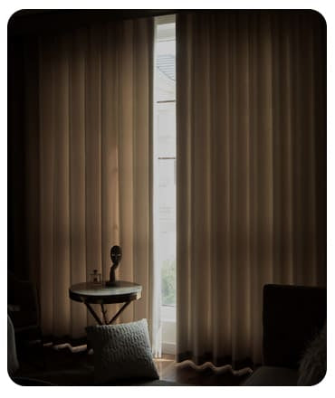 Light filtering smart curtain